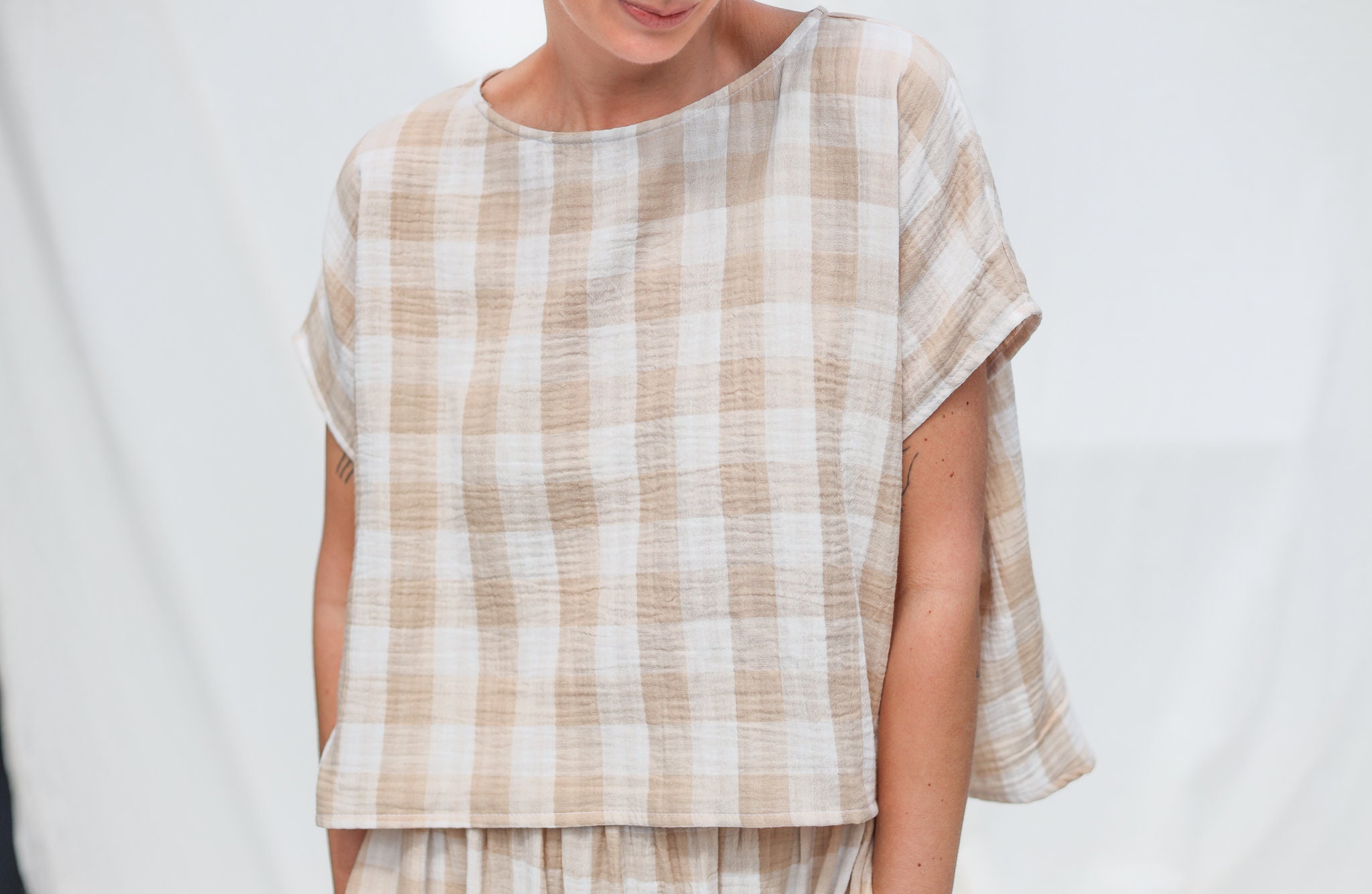 Oversized Top In Beige Double Gauze Checks Offon Oversized Top In Beige Double Gauze Checks Offon