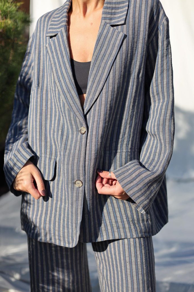 Oversized Exclusive Jacquard Linen Blazer In Stripes Offon